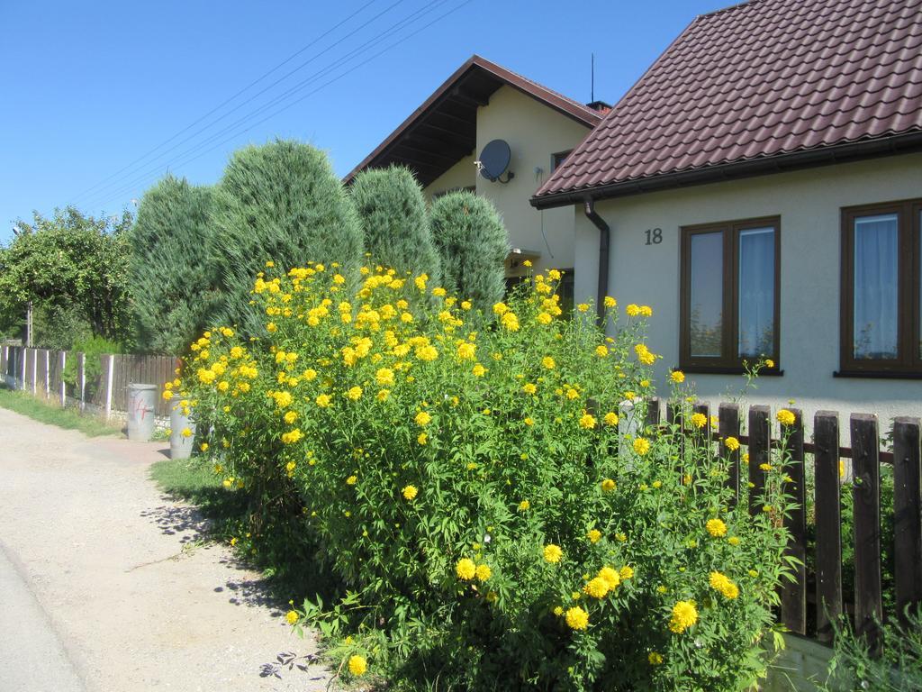 Gospodarstwo Agroturystyczno-Edukacyjne Gratka Celiny  Exterior photo
