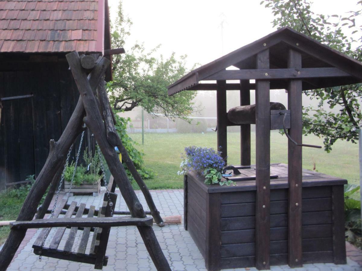 Gospodarstwo Agroturystyczno-Edukacyjne Gratka Celiny  Exterior photo